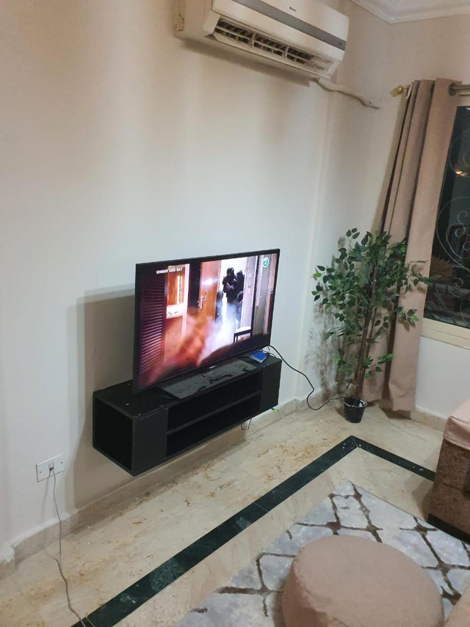 Apartment Tree Serviced -3bhk Self Check-in
